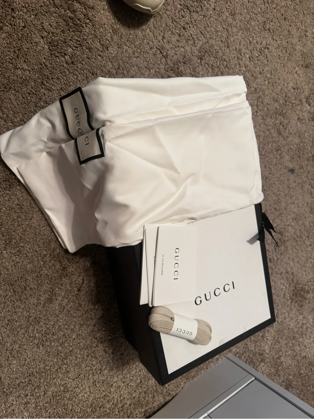 Gucci Cream Leather Sneakers with Red & Green Web Stripe
